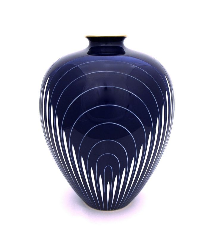 Modern Ribbed Matte Ceramic Bud Vase